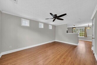 225 Osmanthus Way in Canton, GA - Building Photo - Building Photo