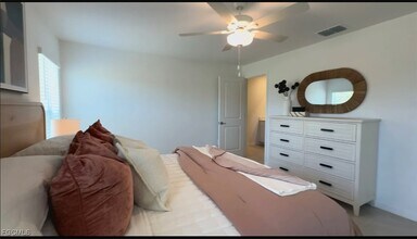 17712 Paradiso Wy in North Fort Myers, FL - Building Photo - Building Photo