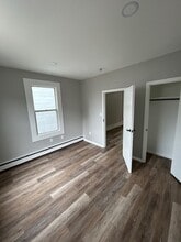 60-62 Hawkins St in Derby, CT - Foto de edificio - Building Photo