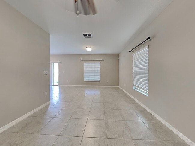 5006 Wild Senna Blvd in Palm River-Clair Mel, FL - Building Photo - Building Photo