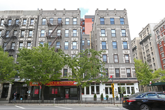 1012 Amsterdam Ave in New York, NY - Building Photo - Building Photo