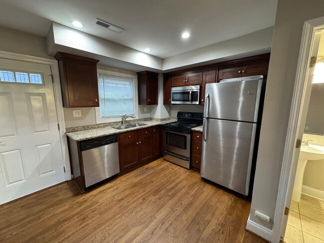 422 State St in Charlotte, NC - Building Photo - Building Photo