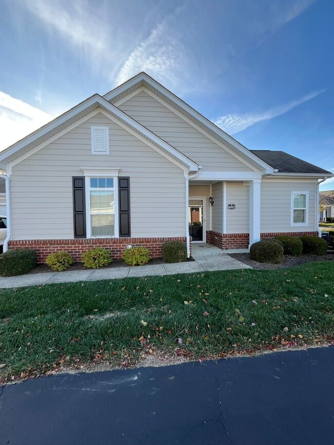 6897 Rothwell St in New Albany, OH - Building Photo - Building Photo