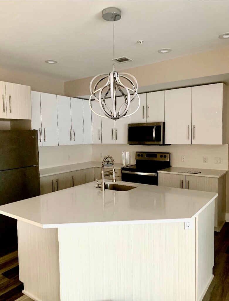 Sunset Ridge at Totowa Apartments in Totowa, NJ