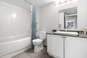 Carruthers Wharf Apartments in Kingston, ON - Building Photo - Building Photo