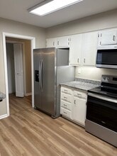 6518 Montero Dr, Unit 2 in Prospect, KY - Foto de edificio - Building Photo