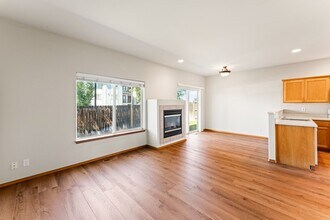 1560 SW Reindeer Ave in Redmond, OR - Building Photo - Building Photo