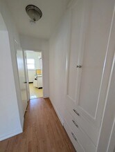 1051 S Wooster St, Unit 7 in Los Angeles, CA - Building Photo - Building Photo