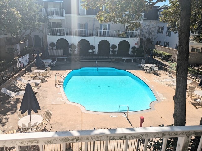 property at 2601 Bellefontaine