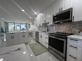 4236 Deste Ct in Greenacres, FL - Building Photo