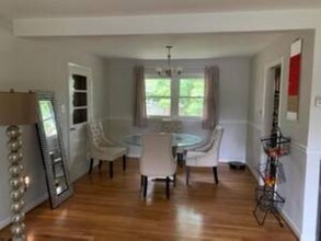 7206 Bayside Ct in McLean, VA - Building Photo - Building Photo