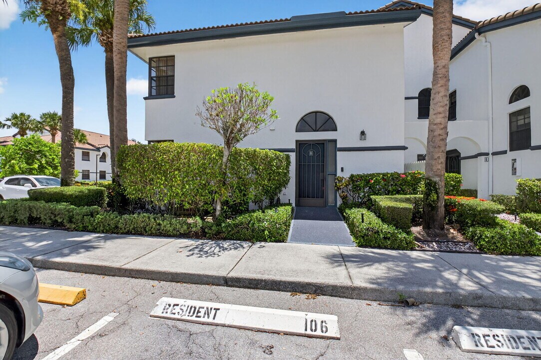 5136 Floria Dr in Boynton Beach, FL - Building Photo
