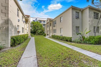 23 Phoenetia Ave in Coral Gables, FL - Building Photo - Building Photo
