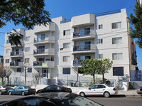 Greenview Apartments in Los Angeles, CA - Foto de edificio - Building Photo