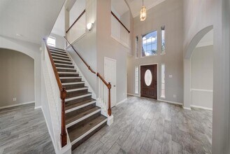 418 Nadia Way in Stafford, TX - Foto de edificio - Building Photo