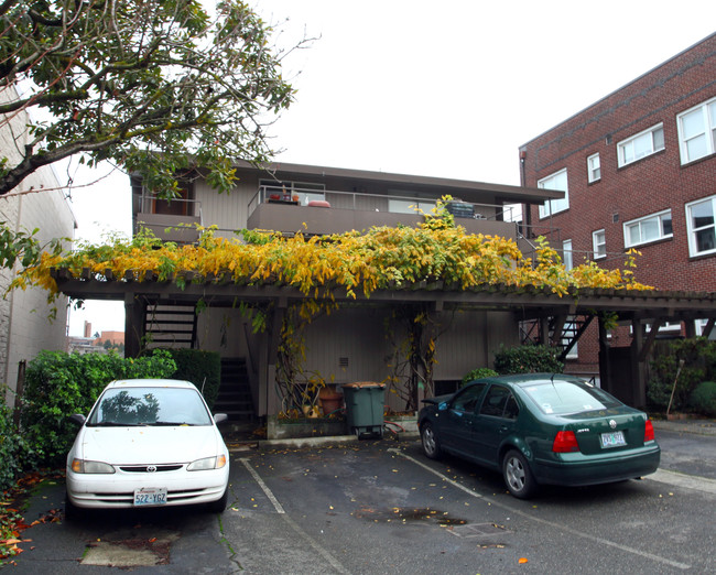 Portage Bay Flats in Seattle, WA - Building Photo - Building Photo