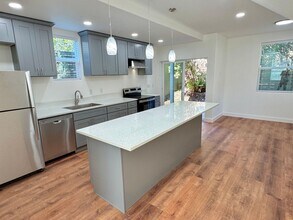 3345 NE 26th Ave in Portland, OR - Building Photo - Building Photo