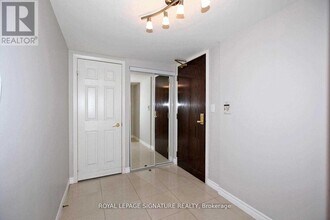 18 Spring Garden Ave in Toronto, ON - Building Photo - Building Photo