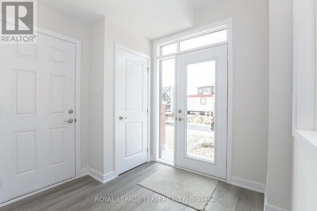 206 Tussock Private in Ottawa, ON - Building Photo - Building Photo