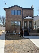 139-18 Lakewood Ave in Queens, NY - Building Photo