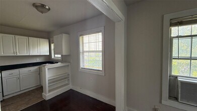 1624 Holman St in Houston, TX - Building Photo - Building Photo
