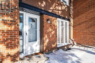 1900 Marquis Ave in Ottawa, ON - Building Photo - Building Photo