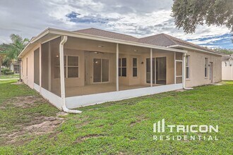 4320 Balington Dr in Valrico, FL - Building Photo - Building Photo