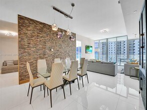 17475 Collins Ave in Sunny Isles Beach, FL - Building Photo - Building Photo