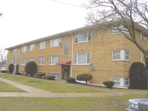 9714-9720 Pacific Ave in Franklin Park, IL - Foto de edificio