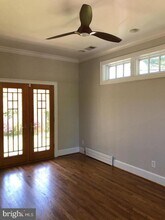 8106 Maple Ridge Rd in Bethesda, MD - Building Photo - Building Photo
