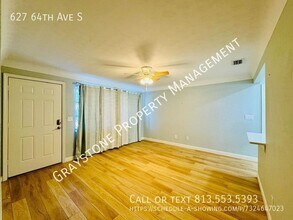 627 64th Ave S in St. Petersburg, FL - Building Photo - Building Photo