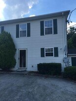 1700 Lone Oak Rd in Johnson City, TN - Building Photo