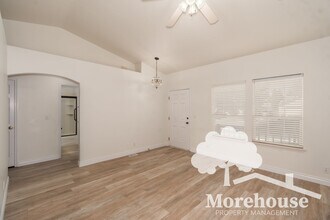 7409 E Nottingham Ln in Nampa, ID - Building Photo - Building Photo