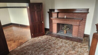 4 Spring Garden St-Unit -APT 1 in Lansford, PA - Building Photo - Building Photo