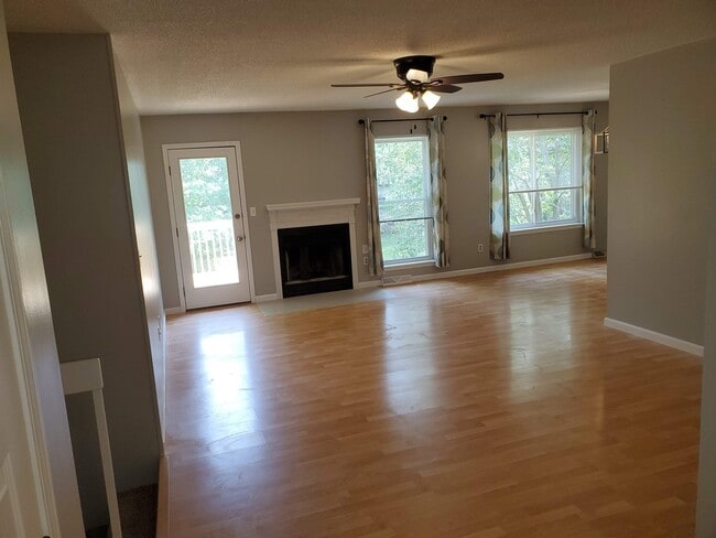 2304 Hastings in Columbia, MO - Building Photo - Building Photo