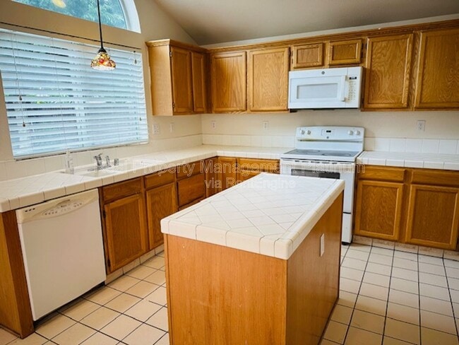 2775 Palo Alto Ave in Clovis, CA - Building Photo - Building Photo