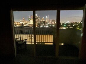 999 Figueroa Ter in Los Angeles, CA - Building Photo - Building Photo