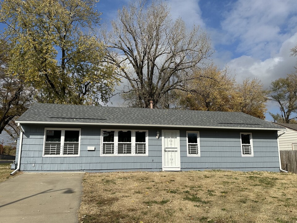 7300 E 110th St in Kansas City, MO - Foto de edificio