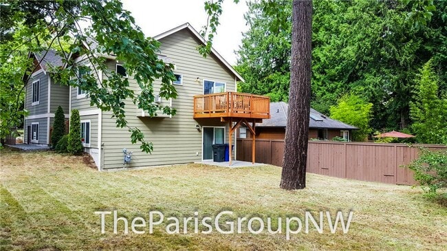 18410 Meridian Ave N in Shoreline, WA - Building Photo - Building Photo