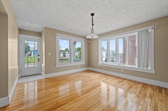 8 Beekman St in Fitchburg, MA - Building Photo - Building Photo