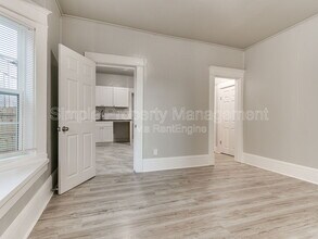 1721 NW 1st St in Oklahoma City, OK - Foto de edificio - Building Photo
