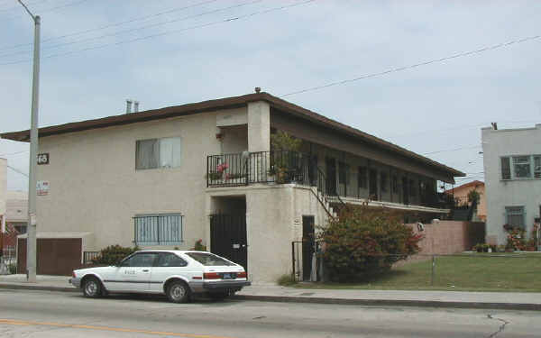 1368 Cherry Ave in Long Beach, CA - Foto de edificio - Building Photo