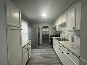 25511 Pennie St in Dearborn Heights, MI - Building Photo - Building Photo