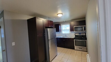 41 Gould Dr in East Hartford, CT - Foto de edificio - Building Photo