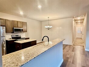 9708 Grosbeak Ln in Magnolia, TX - Foto de edificio - Building Photo