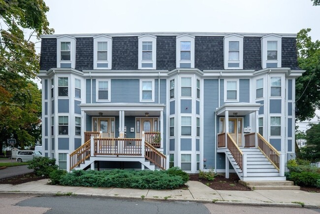 30 Adamson St, Unit 30