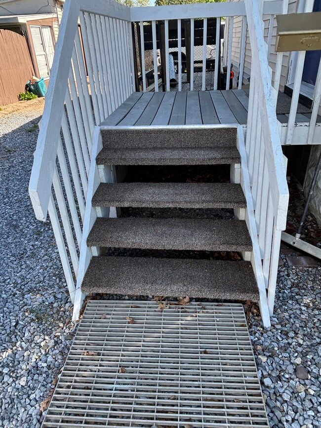 571 N East Ave, Unit B in Vineland, NJ - Building Photo - Building Photo