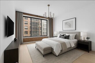 6 E 14th St in New York, NY - Building Photo - Building Photo