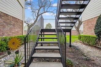 14555 Wunderlich Dr in Houston, TX - Building Photo - Building Photo