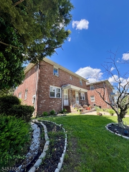property at 201 E 9th St